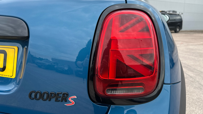 MINI Hatchback 2.0 Cooper S Sport 3dr Auto Petrol Hatchback